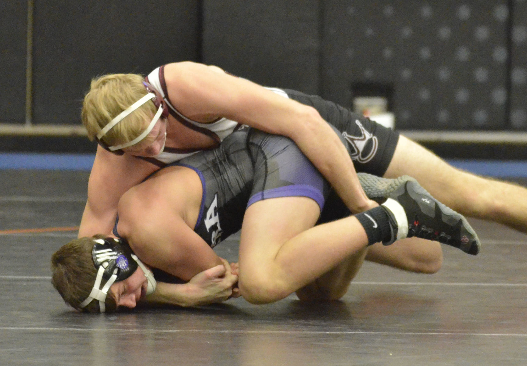 Class 1A wrestling sectional in Sibley